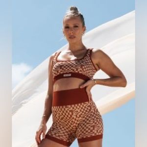 SET: Sarahs Day x White Fox Boutique checkered sports bra and shorts | s/med